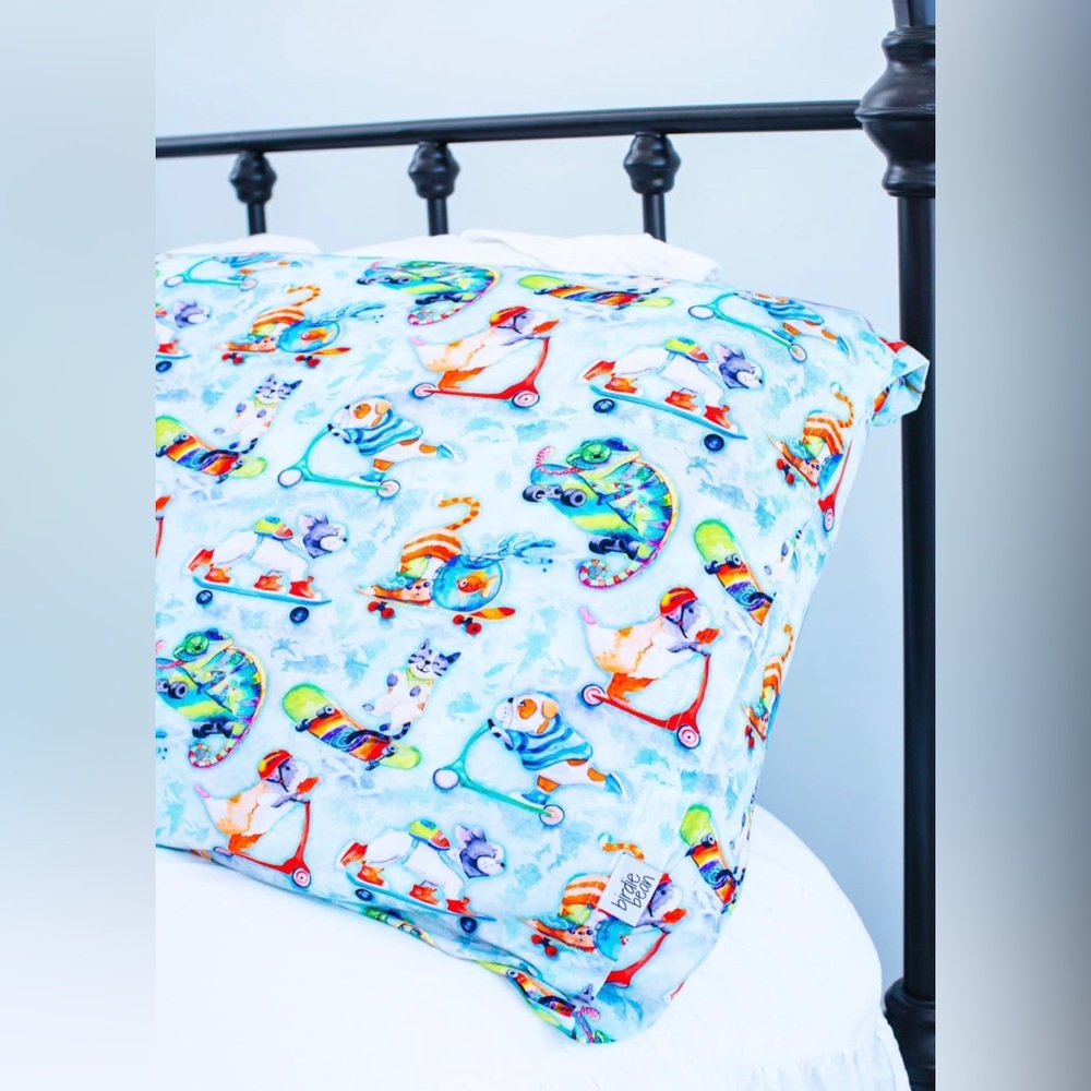 NIB Birdie Bean Bamboo Pillow Case Set